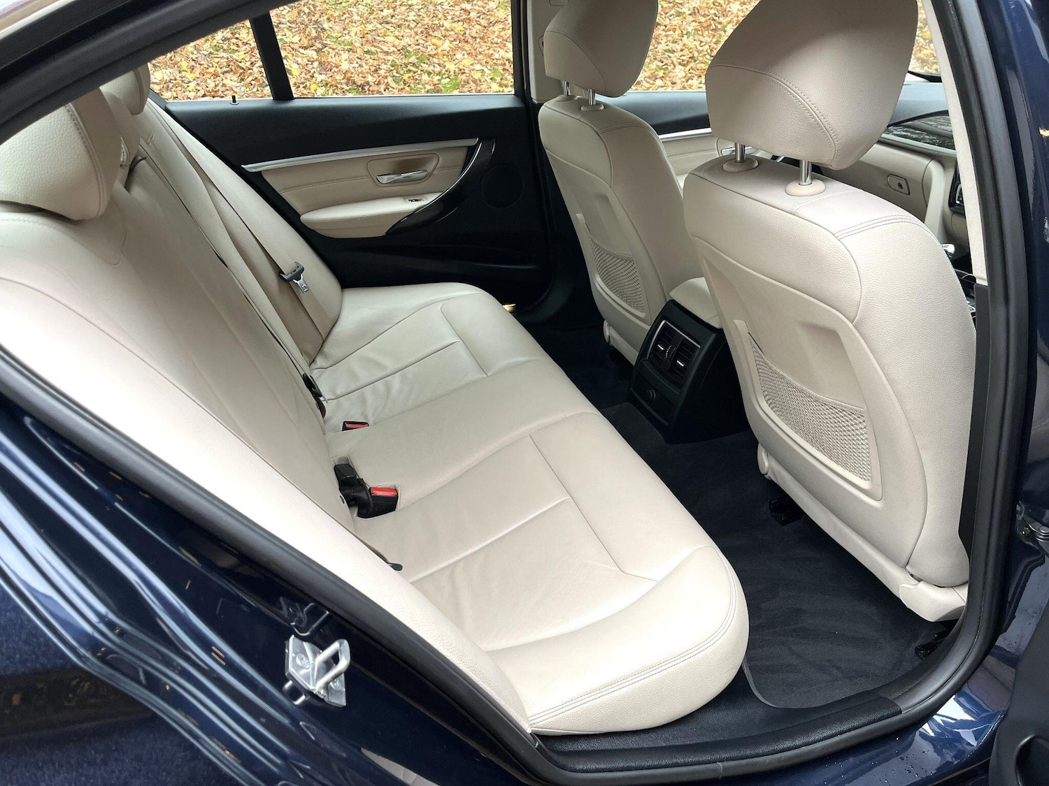 Used BMW 3 Series 2016 for sale - 76592624: Photo 17