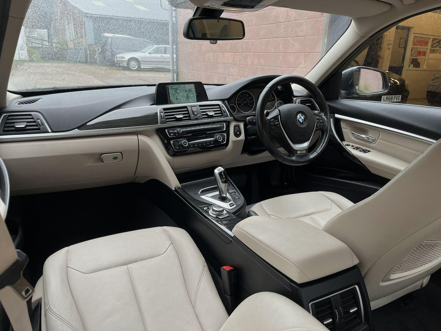 Used BMW 3 Series 2016 for sale - 76592624: Photo 3