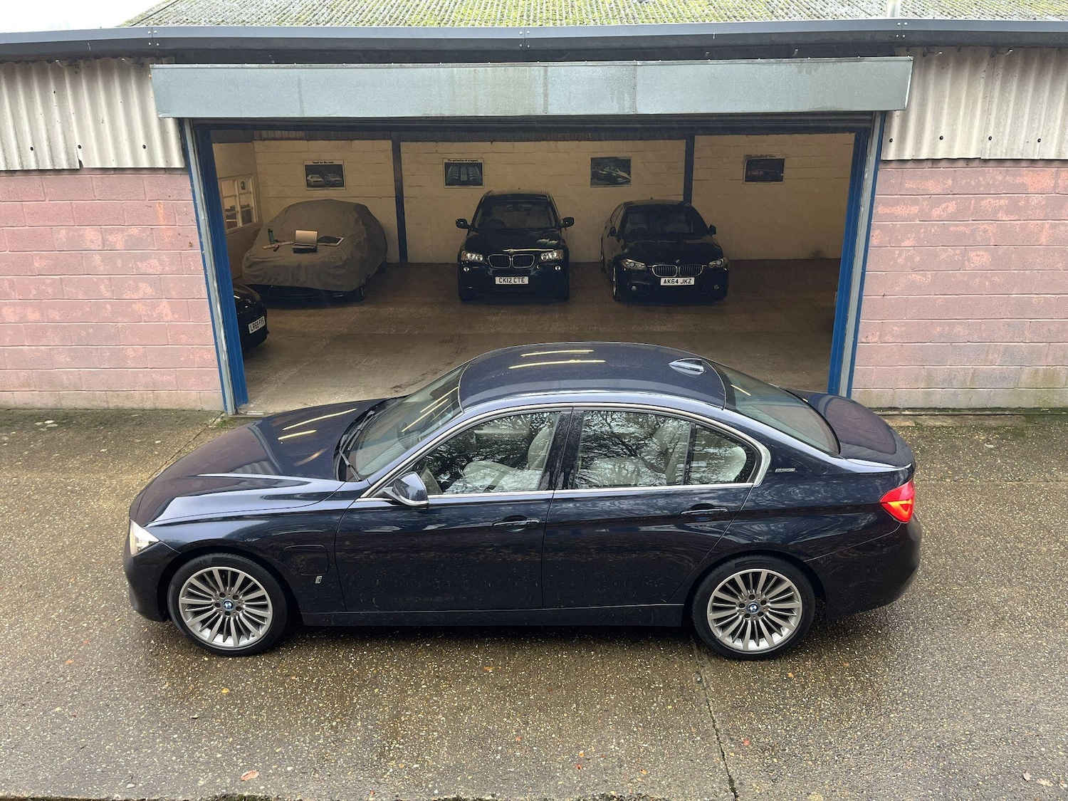 Used BMW 3 Series 2016 for sale - 76592624: Photo 9
