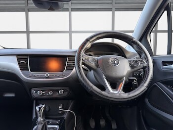 Used Vauxhall Crossland X 2017 for sale - 77793551: Photo