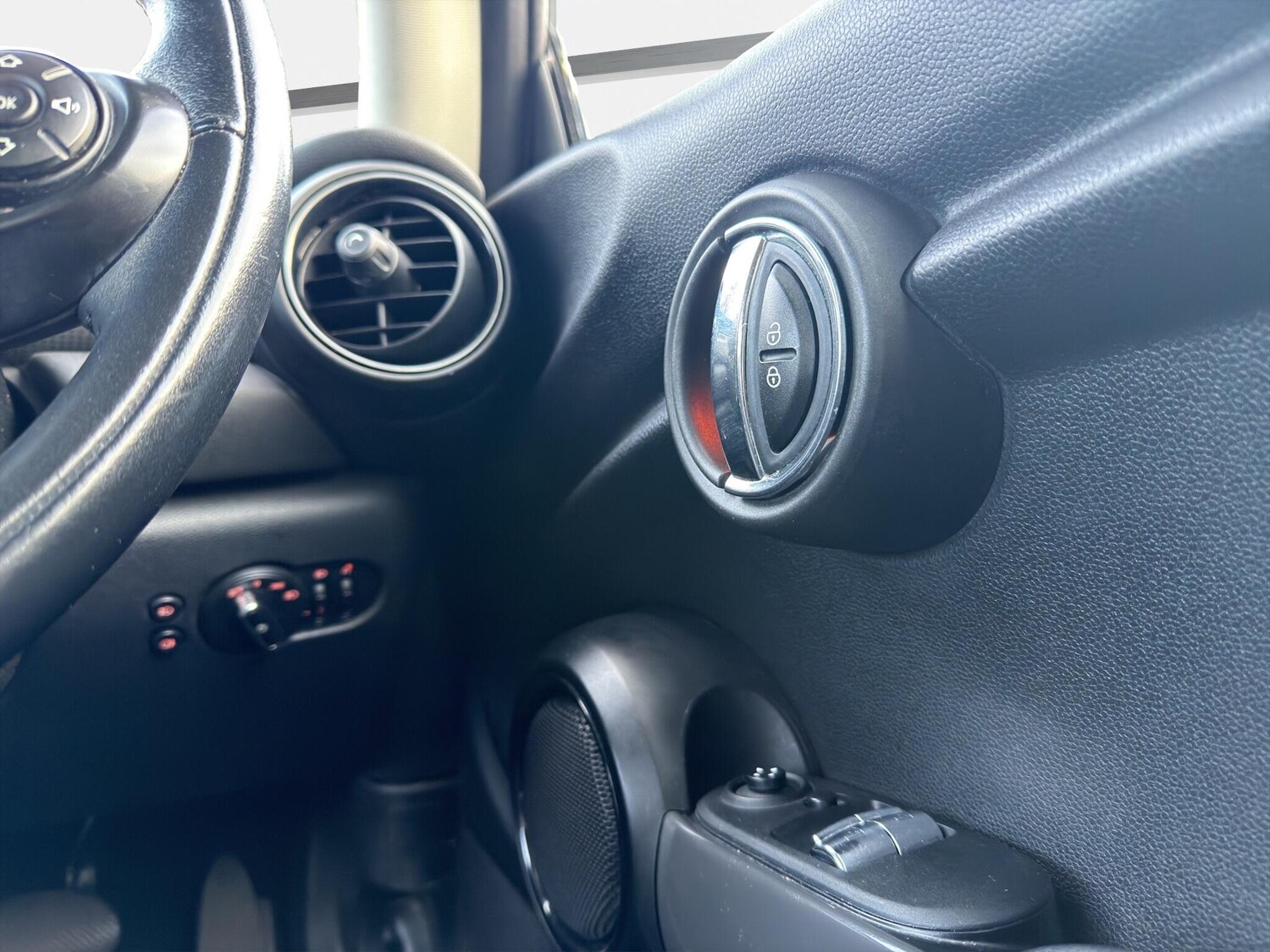 Used MINI Hatch 2015 for sale - 77395869: Photo 42