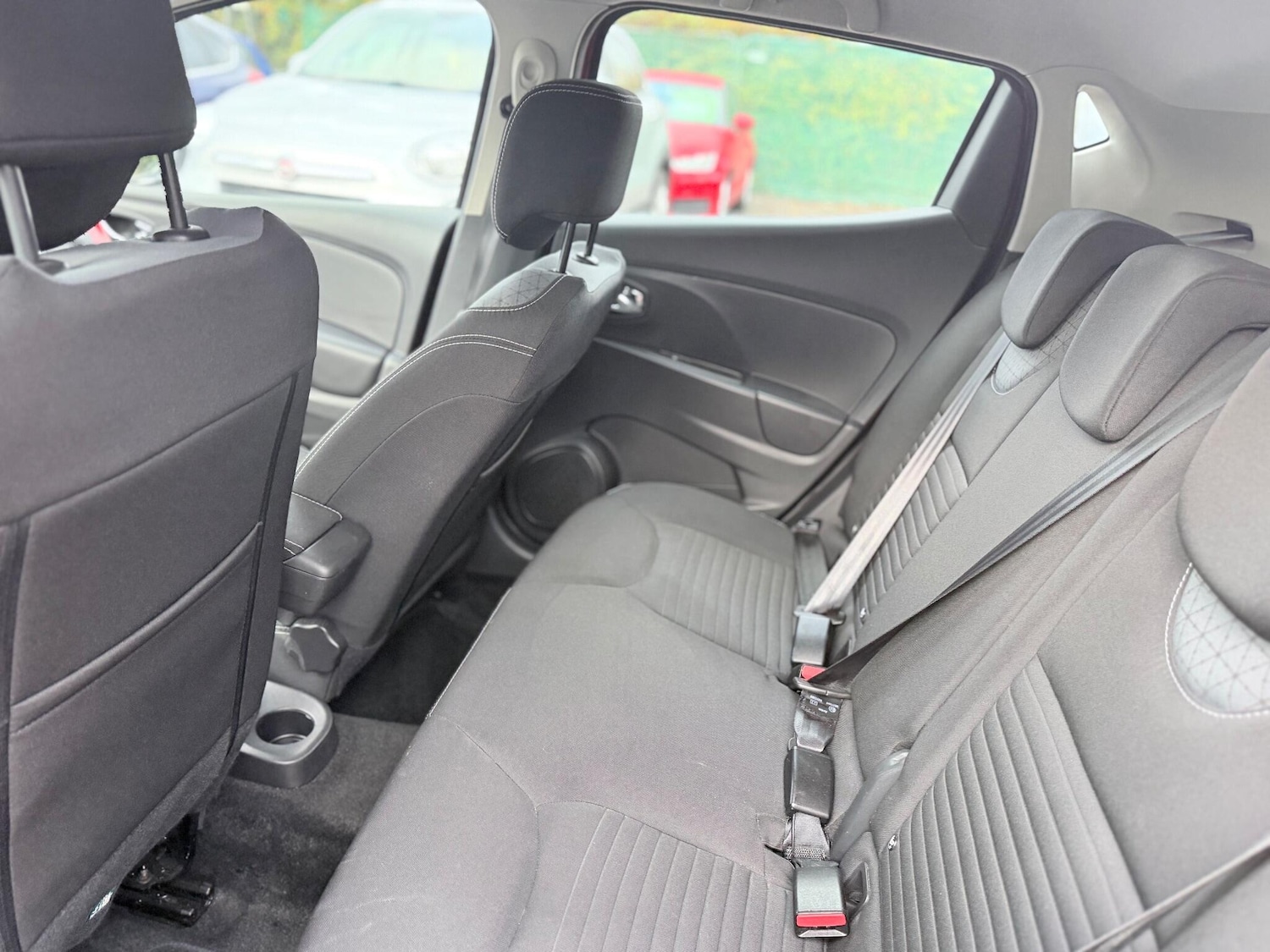 Used Renault Clio 2013 for sale - 76619635: Photo 43