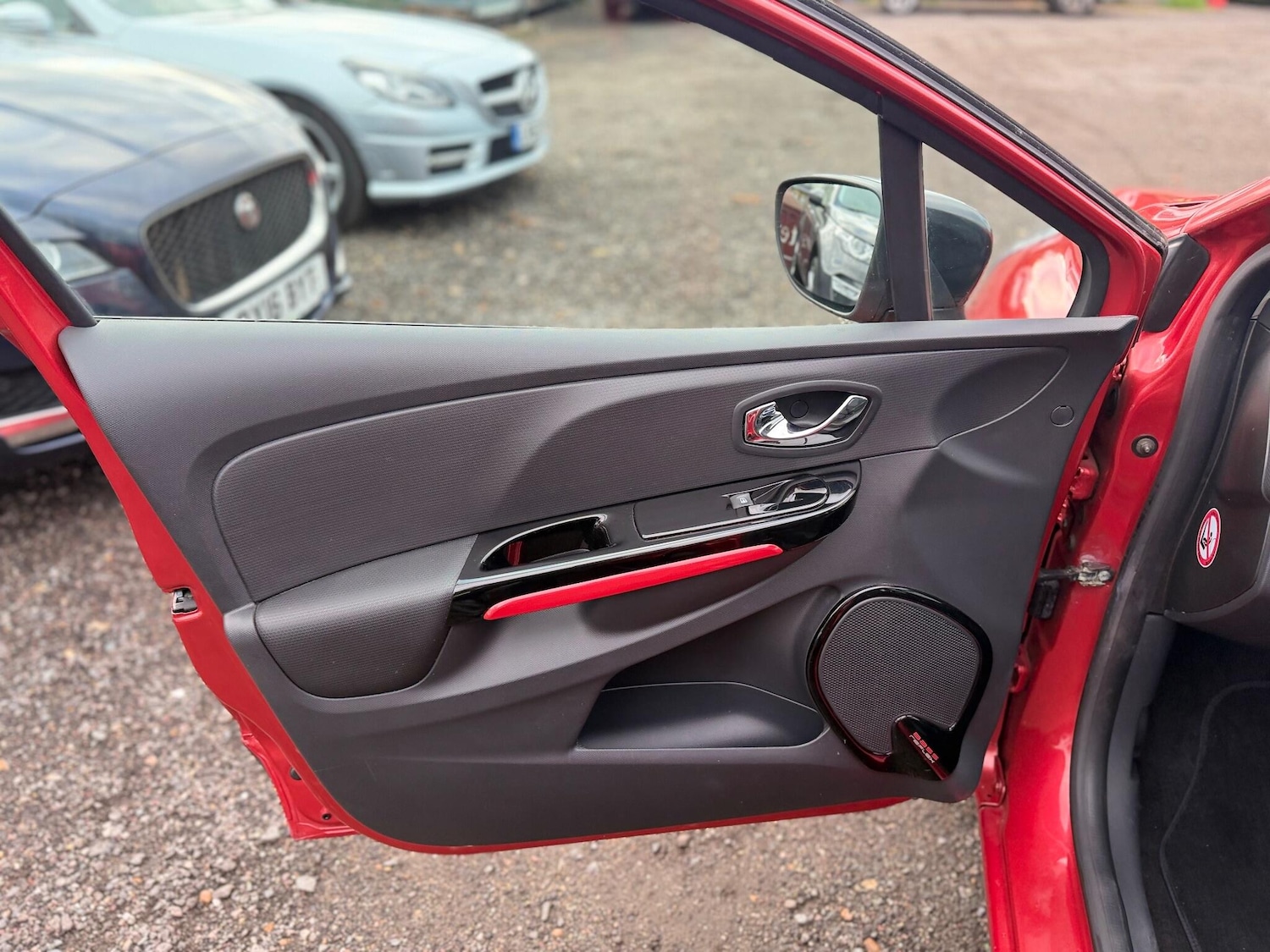 Used Renault Clio 2013 for sale - 76619635: Photo 54