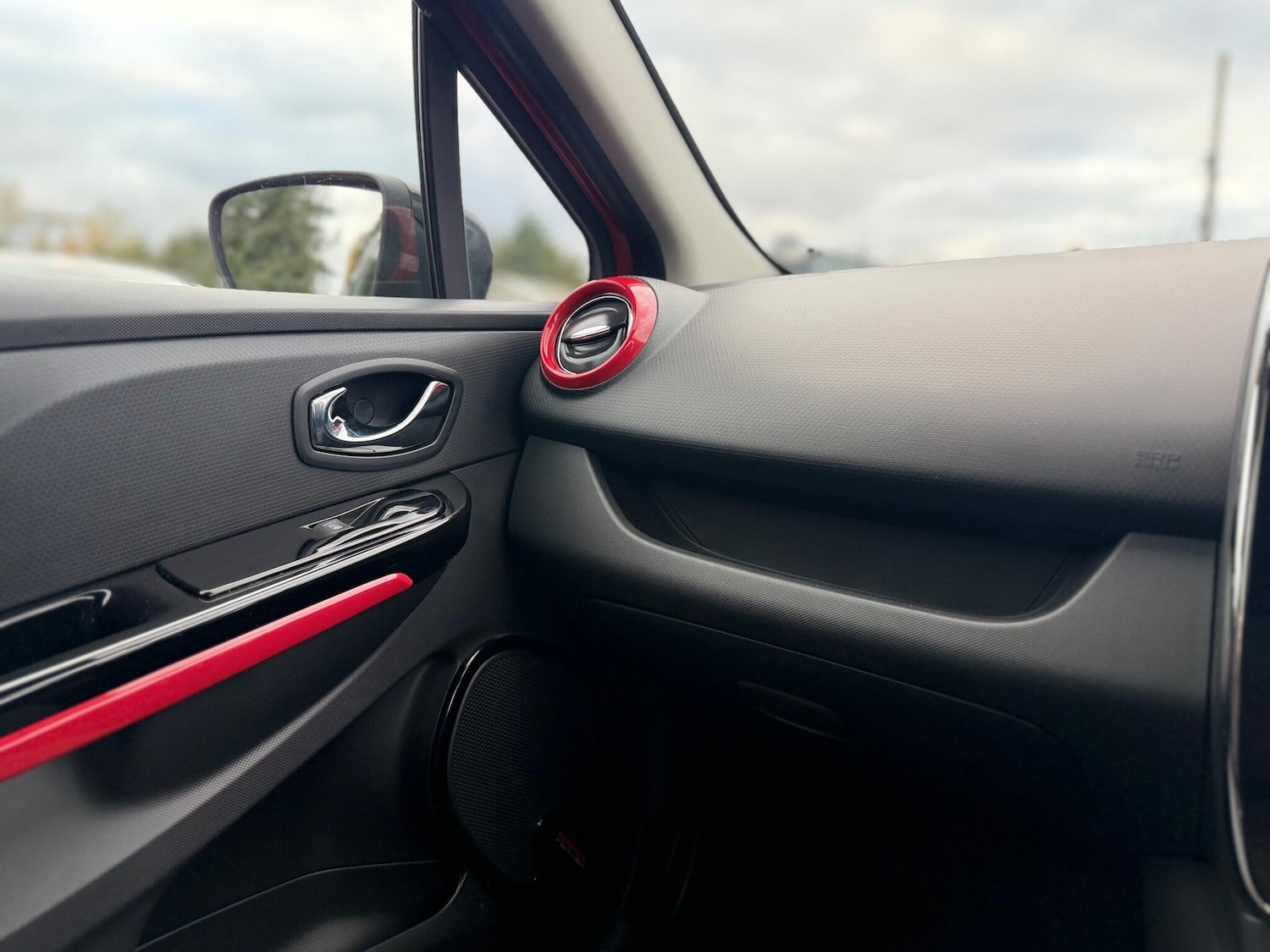 Used Renault Clio 2013 for sale - 76619635: Photo 78