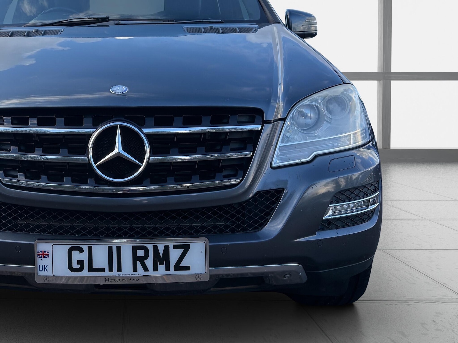 Used Mercedes-Benz M Class 2011 for sale - 77358998: Photo 13