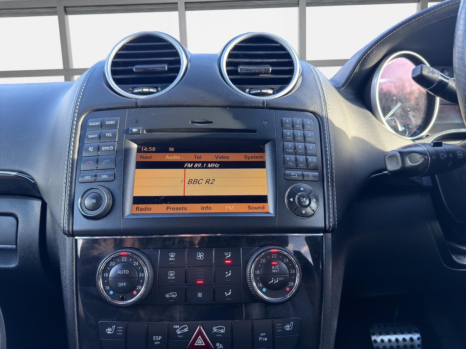 Used Mercedes-Benz M Class 2011 for sale - 77358998: Photo 46