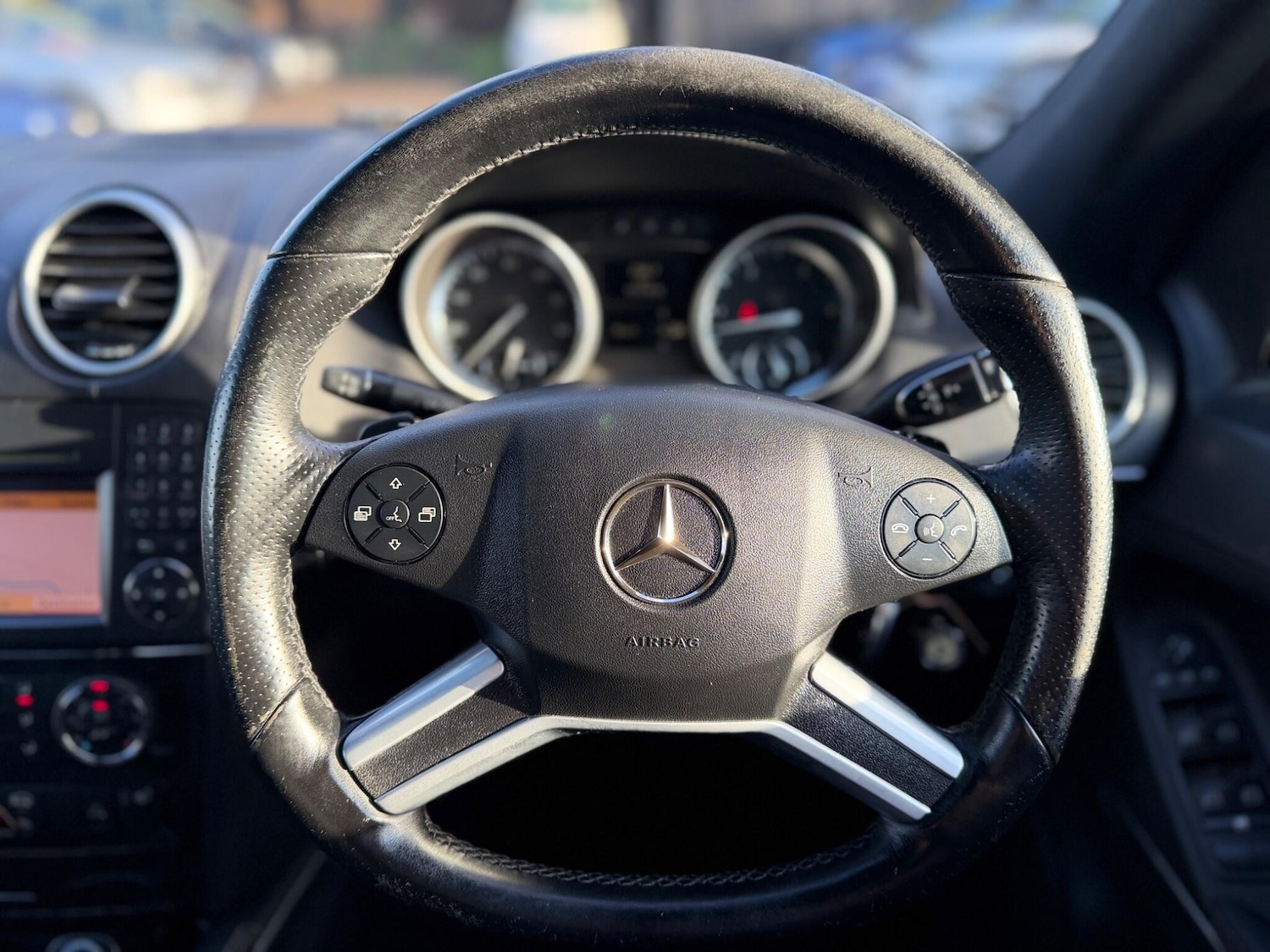Used Mercedes-Benz M Class 2011 for sale - 77358998: Photo 58