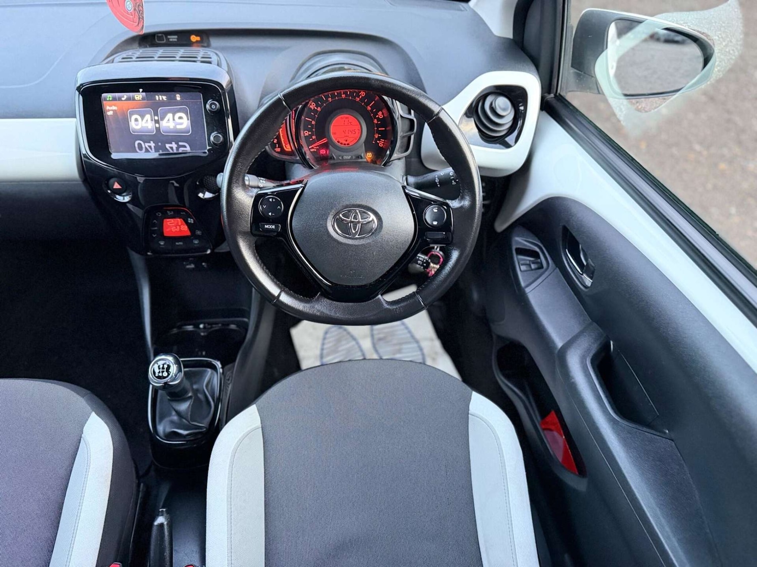 Used Toyota AYGO 2017 for sale - 77946158: Photo 69