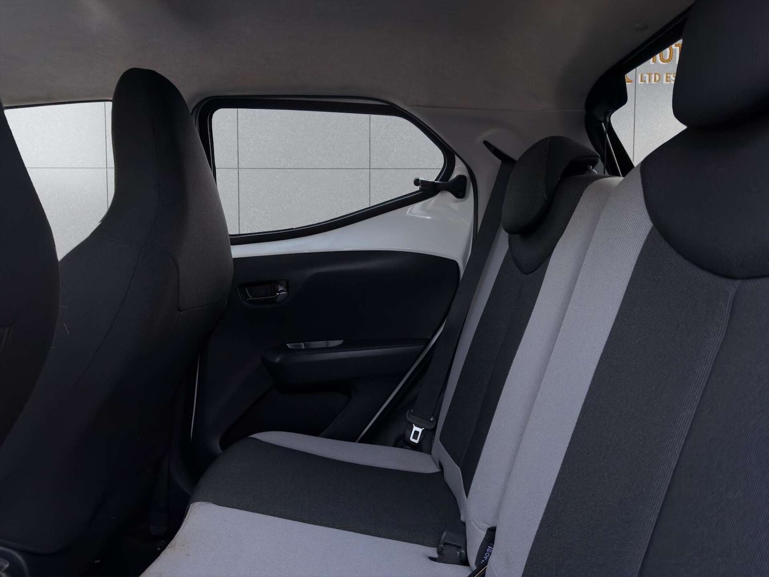 Used Toyota AYGO 2017 for sale - 77946158: Photo 8