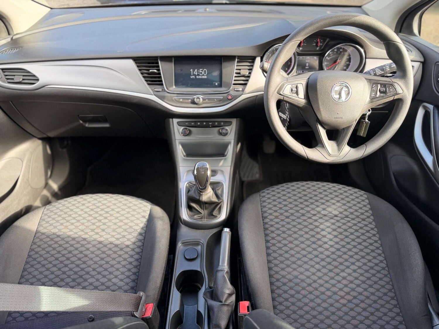 Used Vauxhall Astra 2018 for sale - 77946172: Photo 28