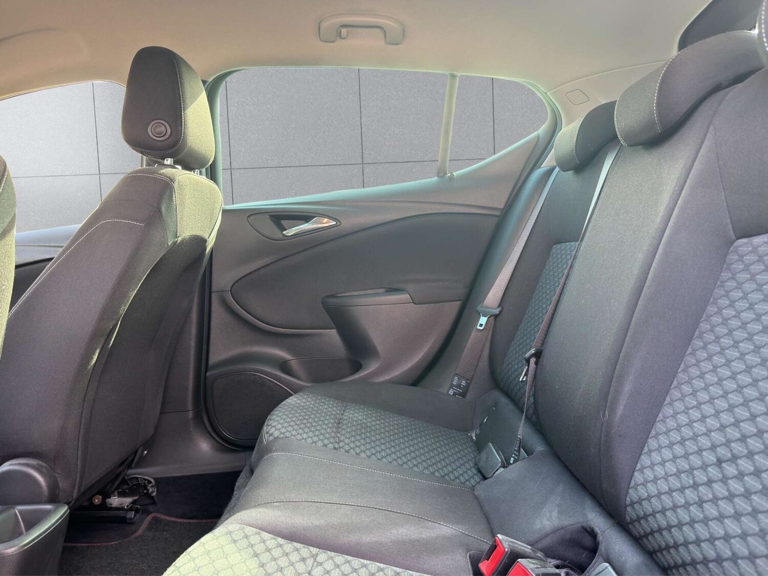 Used Vauxhall Astra 2018 for sale - 77946172: Photo 32