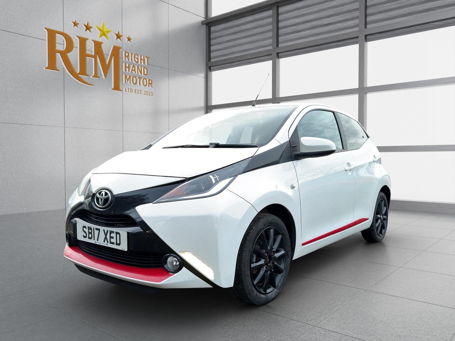 Used Toyota AYGO 2017 for sale - 77524377: Photo 14