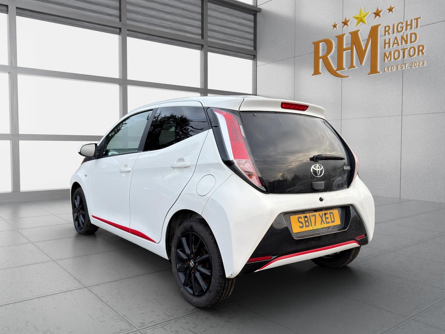 Used Toyota AYGO 2017 for sale - 77524377: Photo 15
