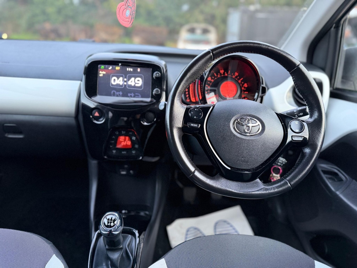 Used Toyota AYGO 2017 for sale - 77524377: Photo 28