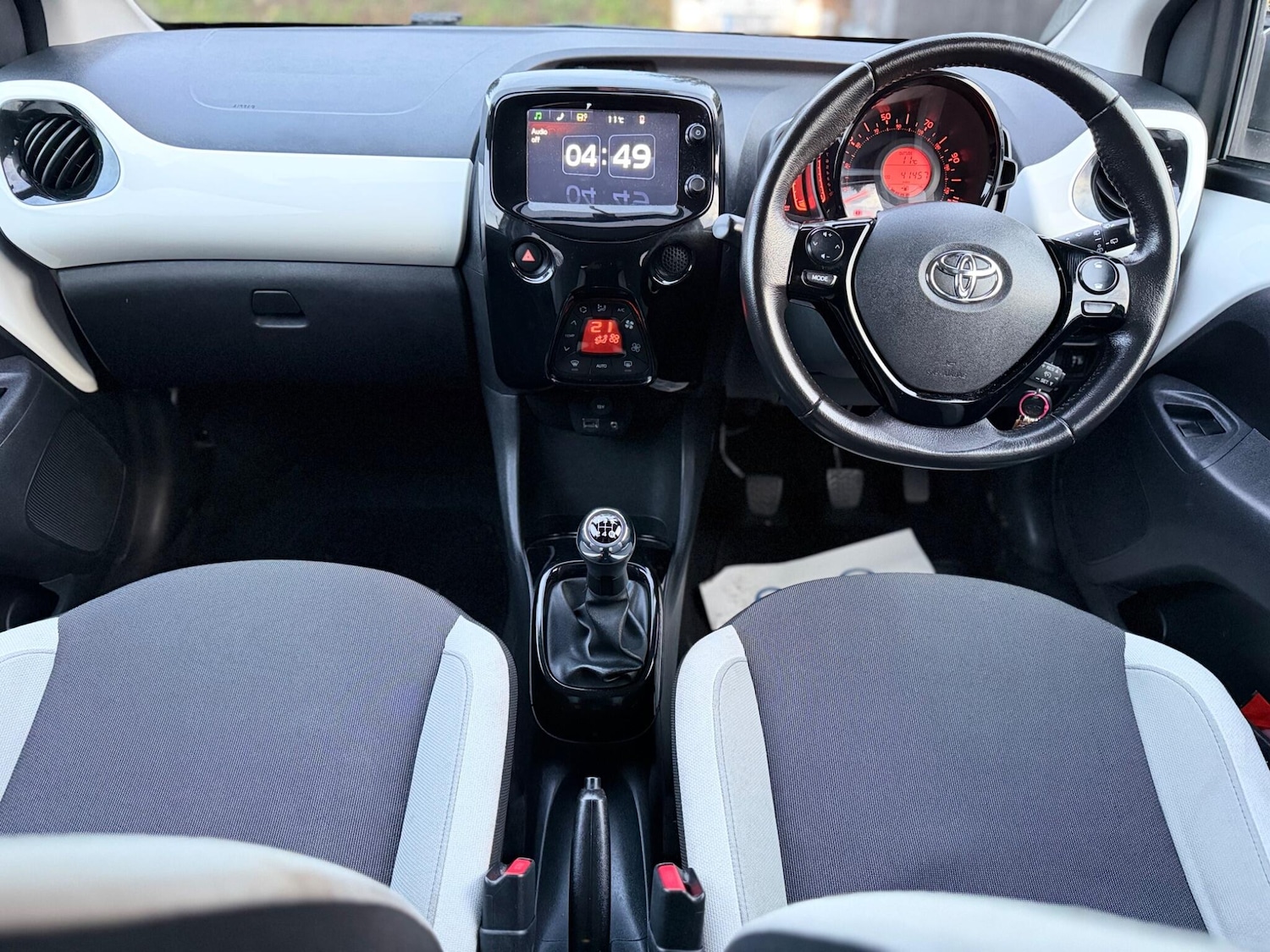 Used Toyota AYGO 2017 for sale - 77524377: Photo 29