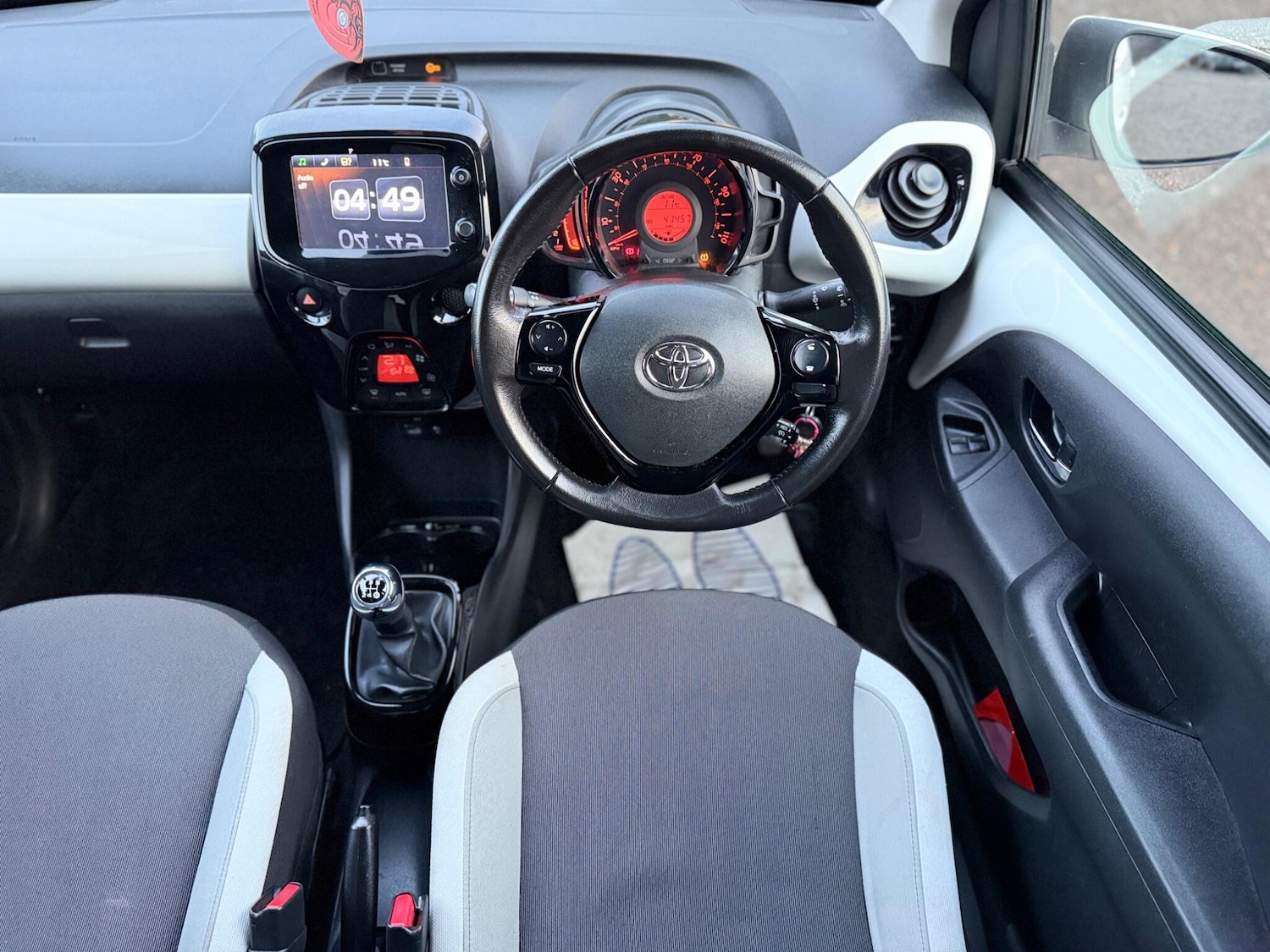 Used Toyota AYGO 2017 for sale - 77524377: Photo 70