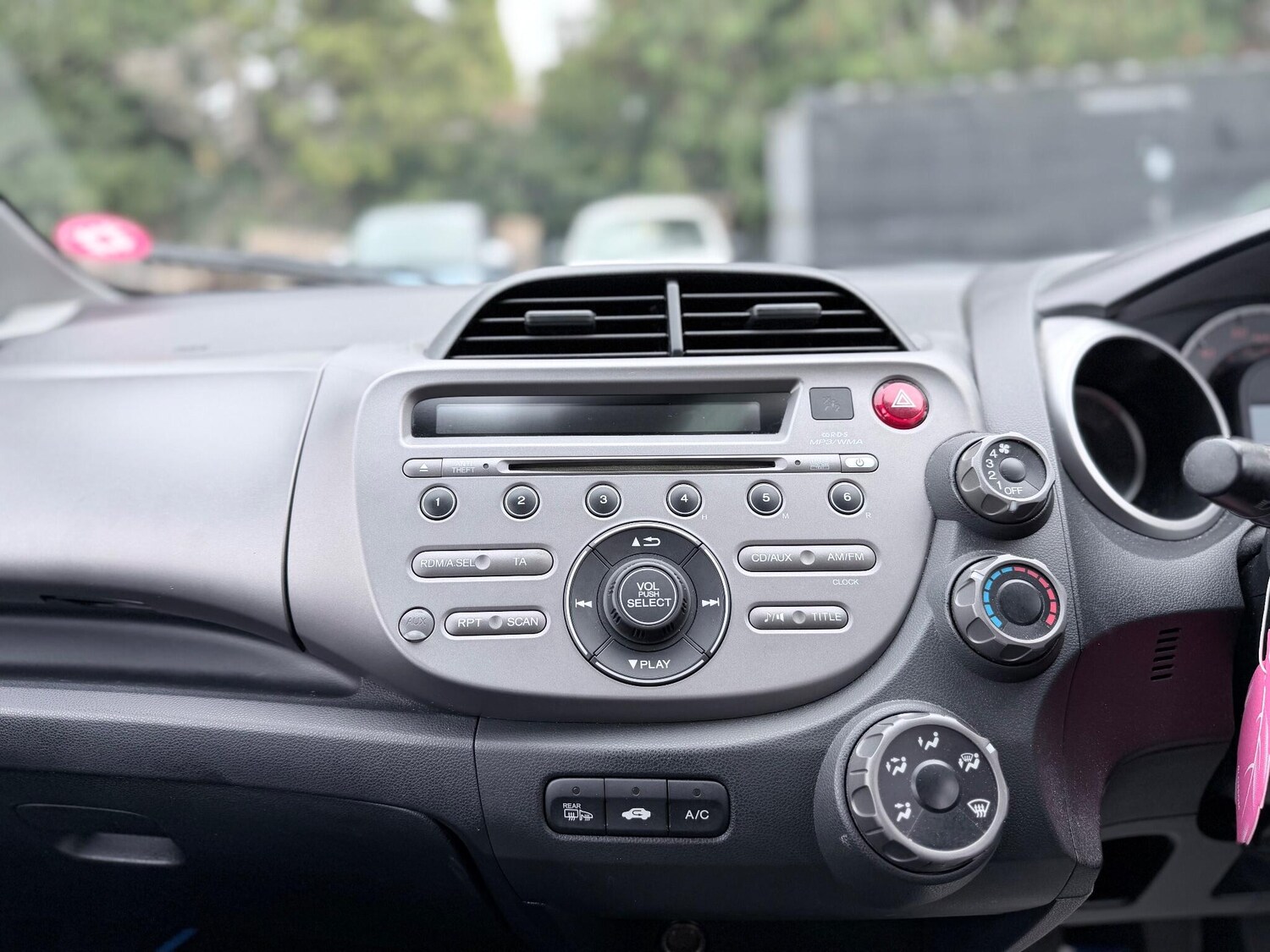 Used Honda Jazz 2010 for sale - 76295562: Photo 32