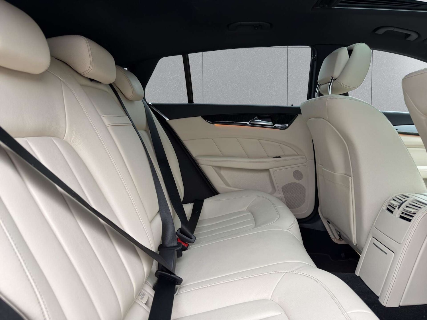 Used Mercedes-Benz CLS 2015 for sale - 77946168: Photo 10