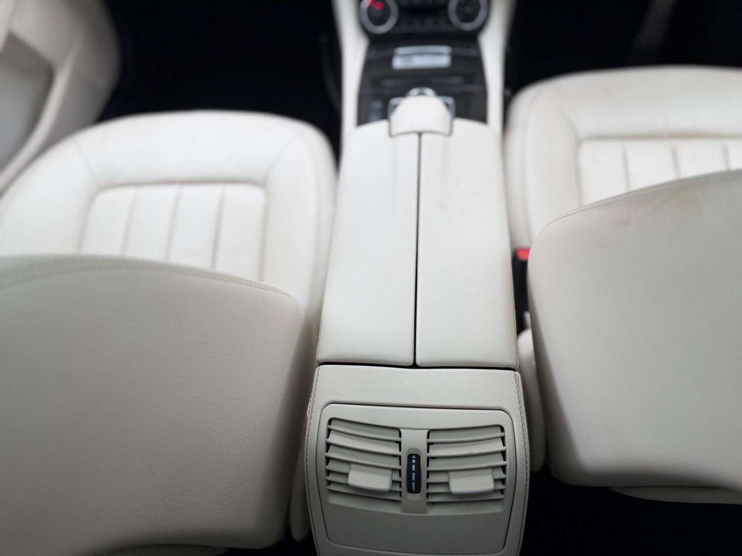 Used Mercedes-Benz CLS 2015 for sale - 77946168: Photo 35