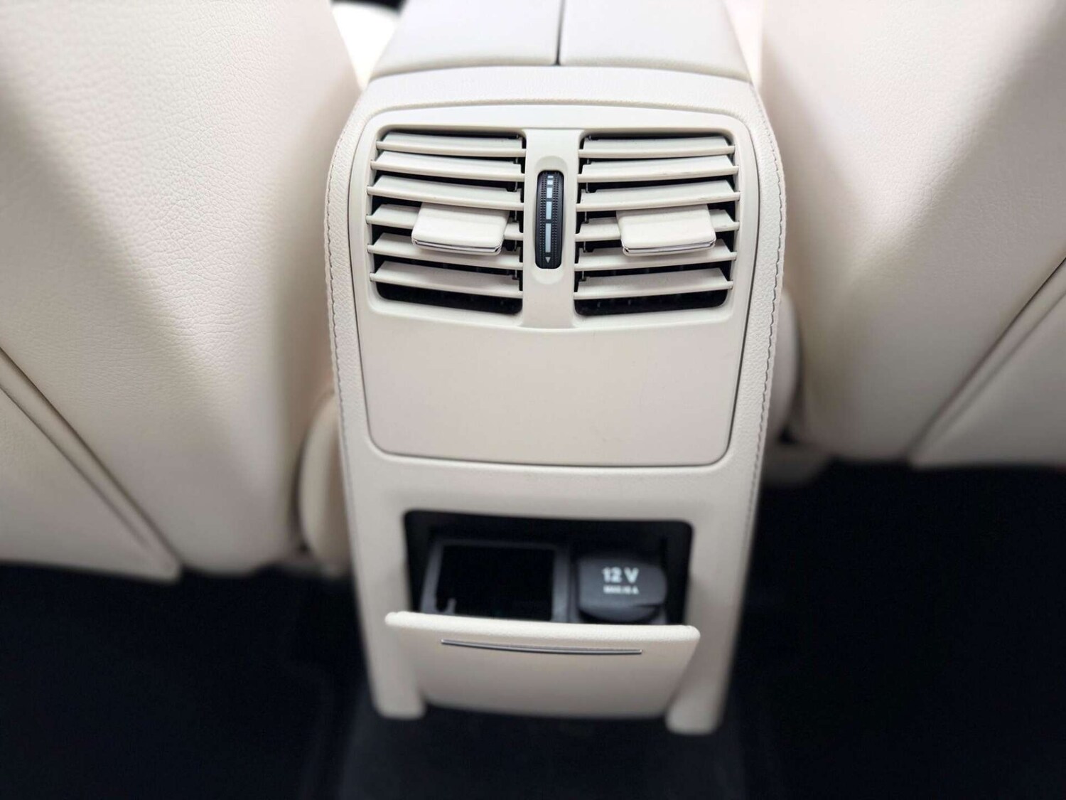 Used Mercedes-Benz CLS 2015 for sale - 77946168: Photo 36