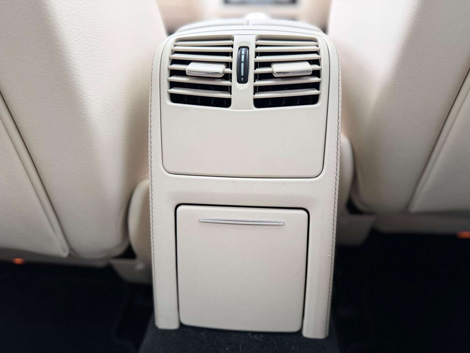 Used Mercedes-Benz CLS 2015 for sale - 77946168: Photo 37