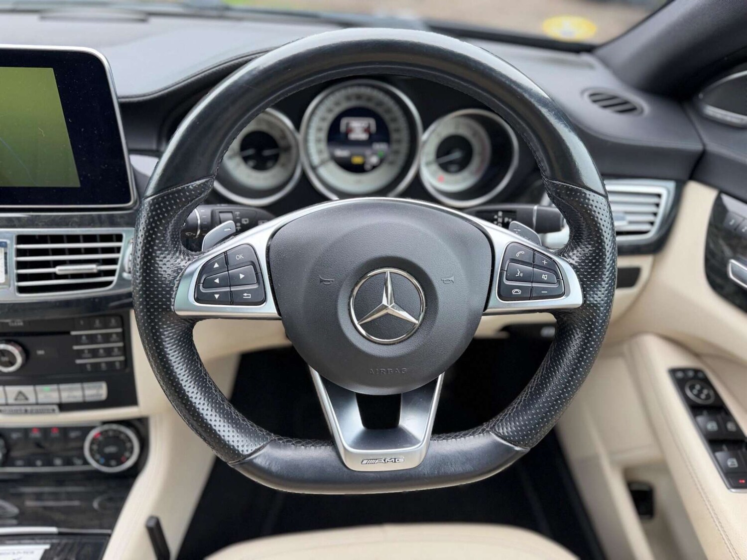 Used Mercedes-Benz CLS 2015 for sale - 77946168: Photo 58