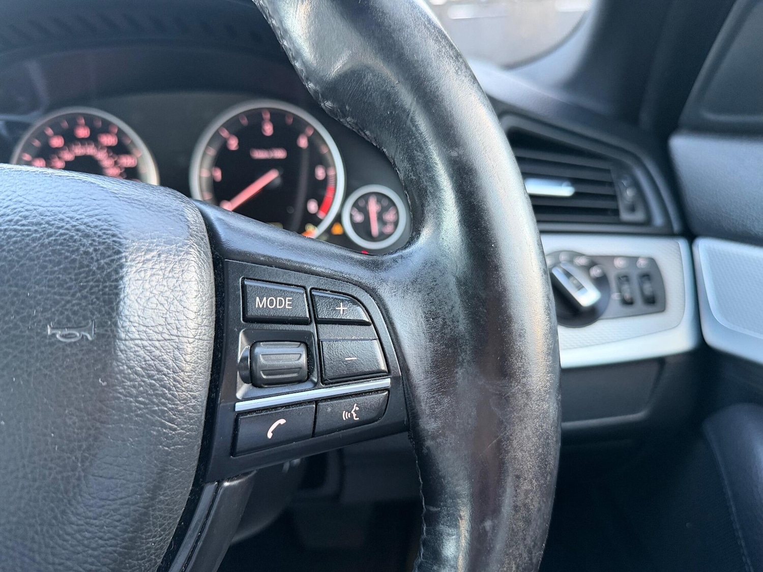 Used BMW 5 Series 2012 for sale - 76802334: Photo 44