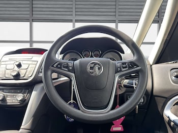 Used Vauxhall Zafira 2015 for sale - 79238249: Photo