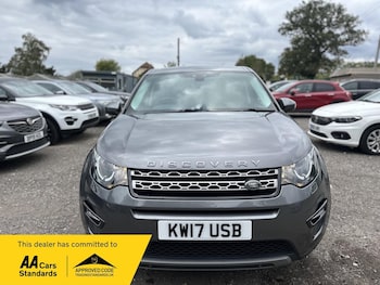 Used Land Rover Discovery Sport 2017 for sale - 76084546: Photo