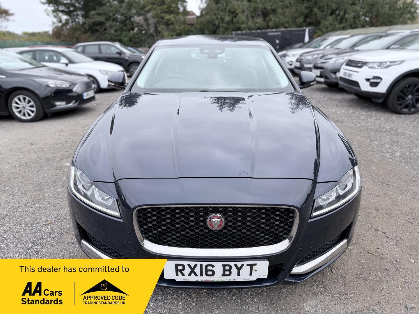 Used Jaguar XF 2016 for sale - 76314371: Photo 2