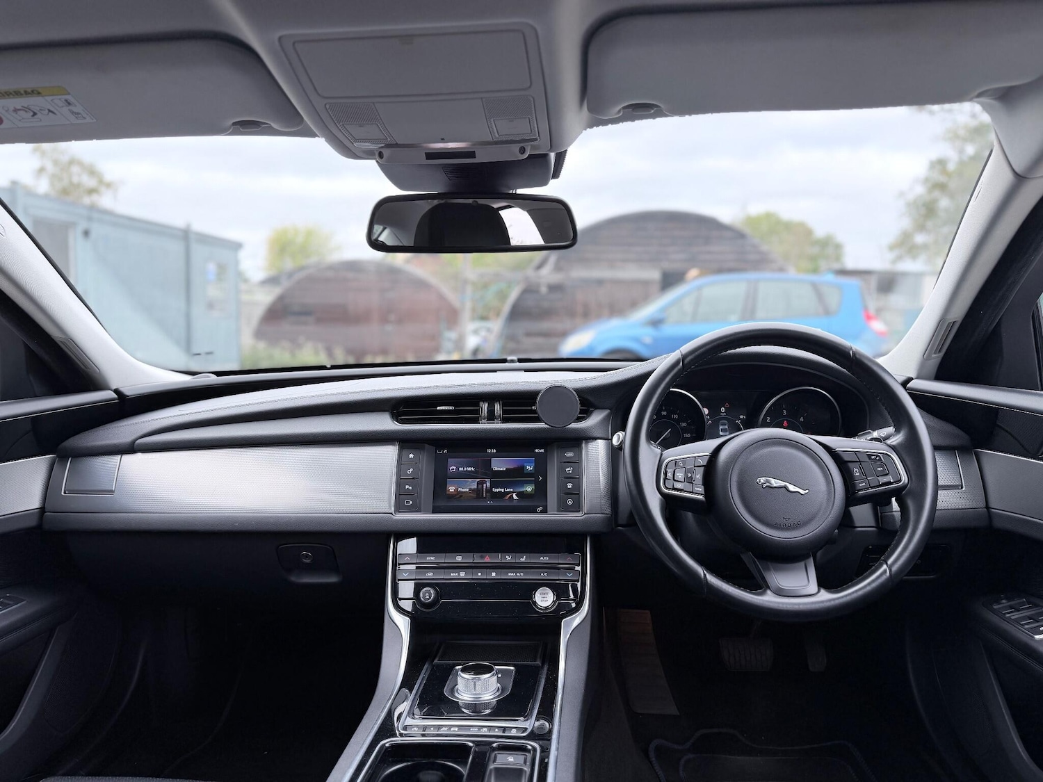 Used Jaguar XF 2016 for sale - 76314371: Photo 38