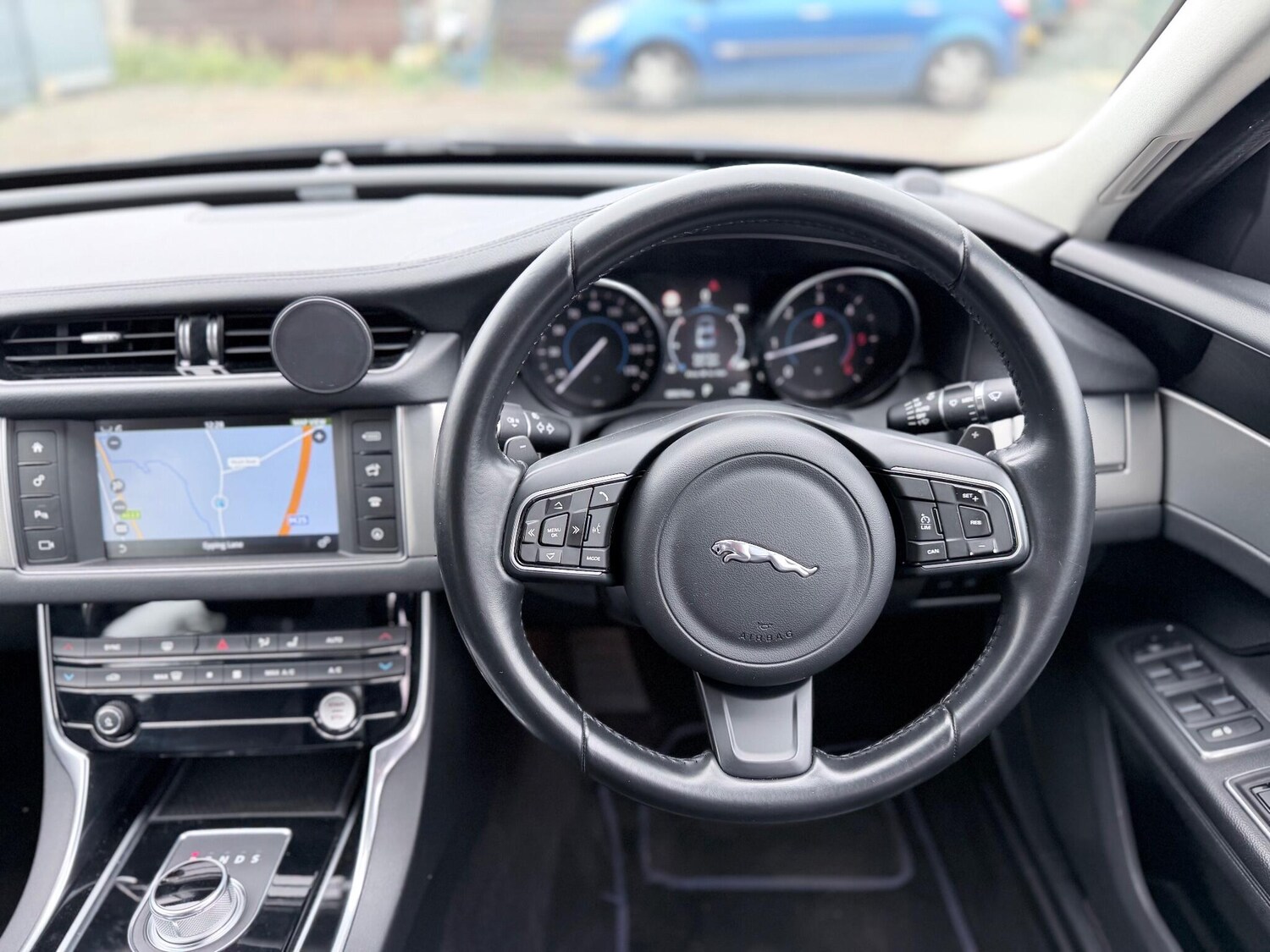 Used Jaguar XF 2016 for sale - 76314371: Photo 67