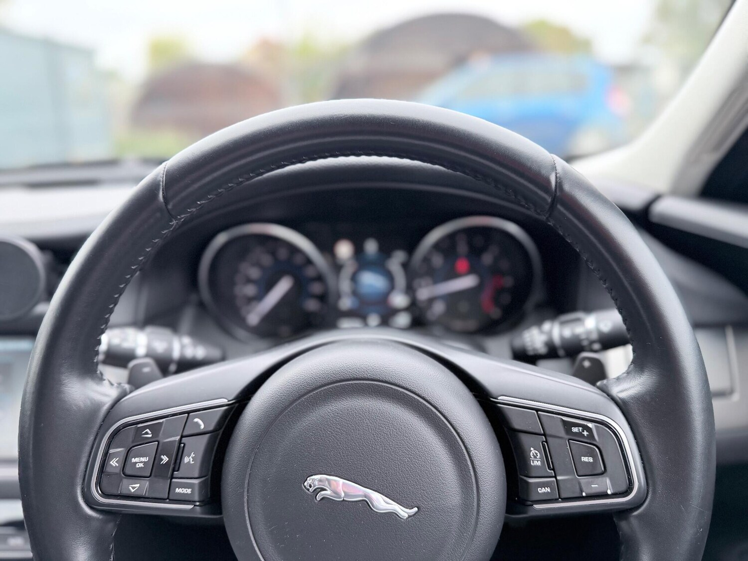 Used Jaguar XF 2016 for sale - 76314371: Photo 69