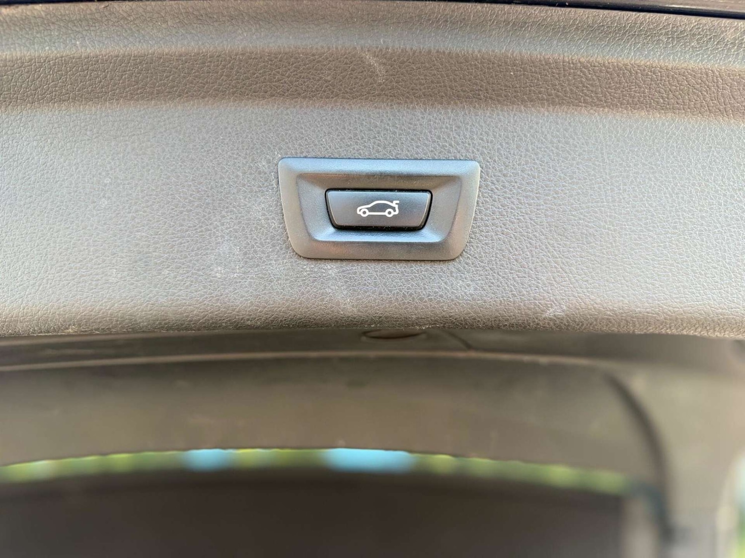 Used BMW 3 Series 2013 for sale - 77946152: Photo 39