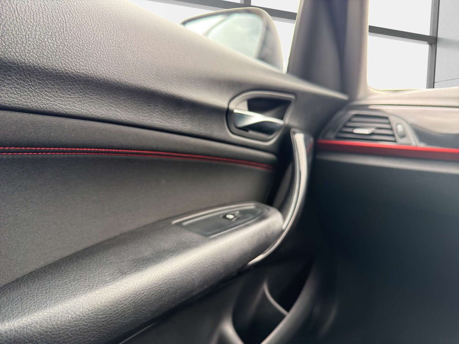 Used BMW 1 Series 2012 for sale - 78097409: Photo 38