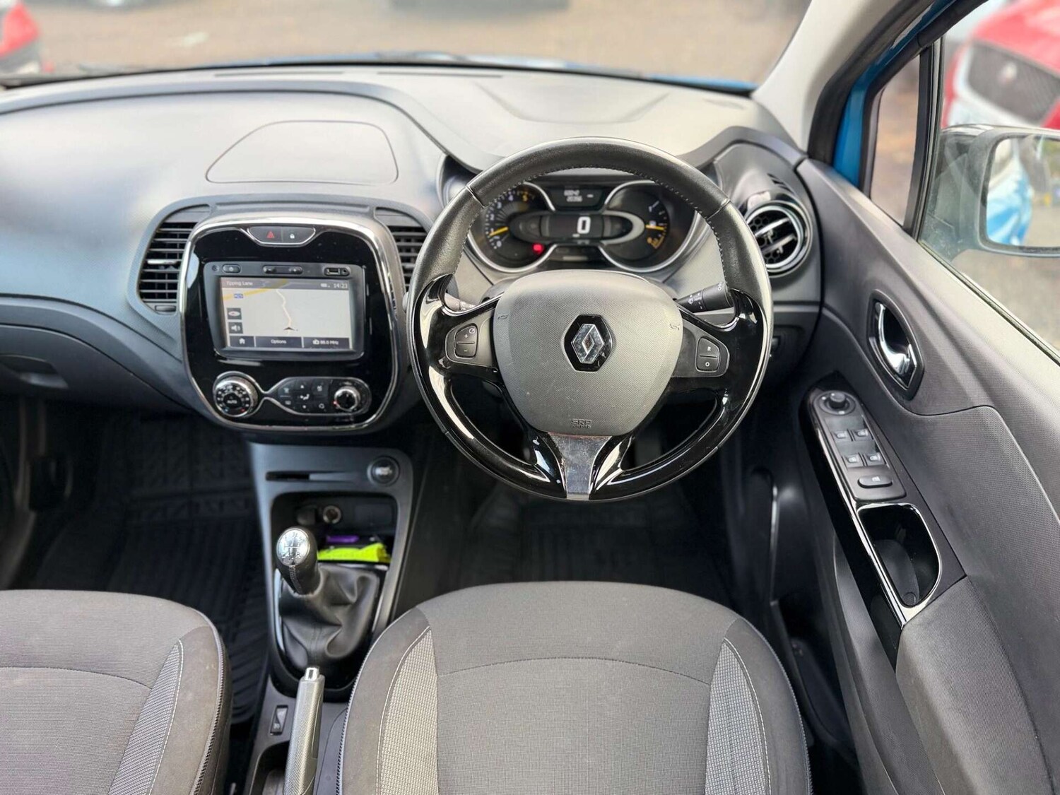 Used Renault Captur 2015 for sale - 77946178: Photo 32