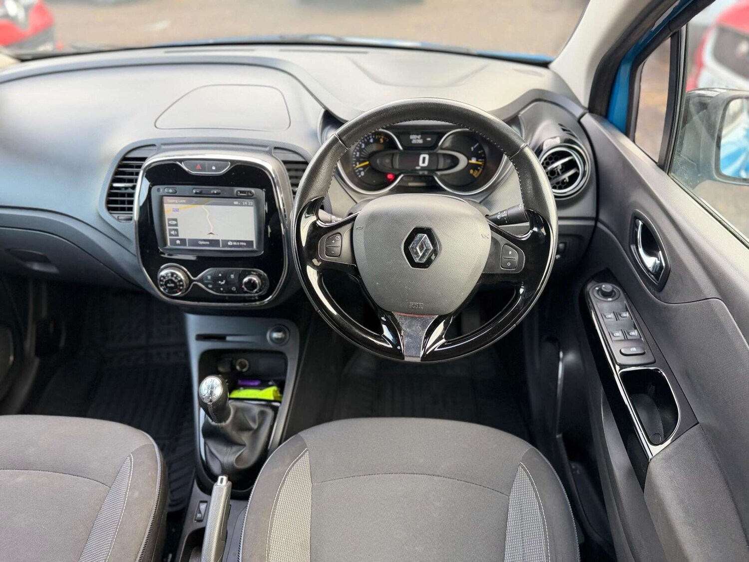 Used Renault Captur 2015 for sale - 77946178: Photo 34