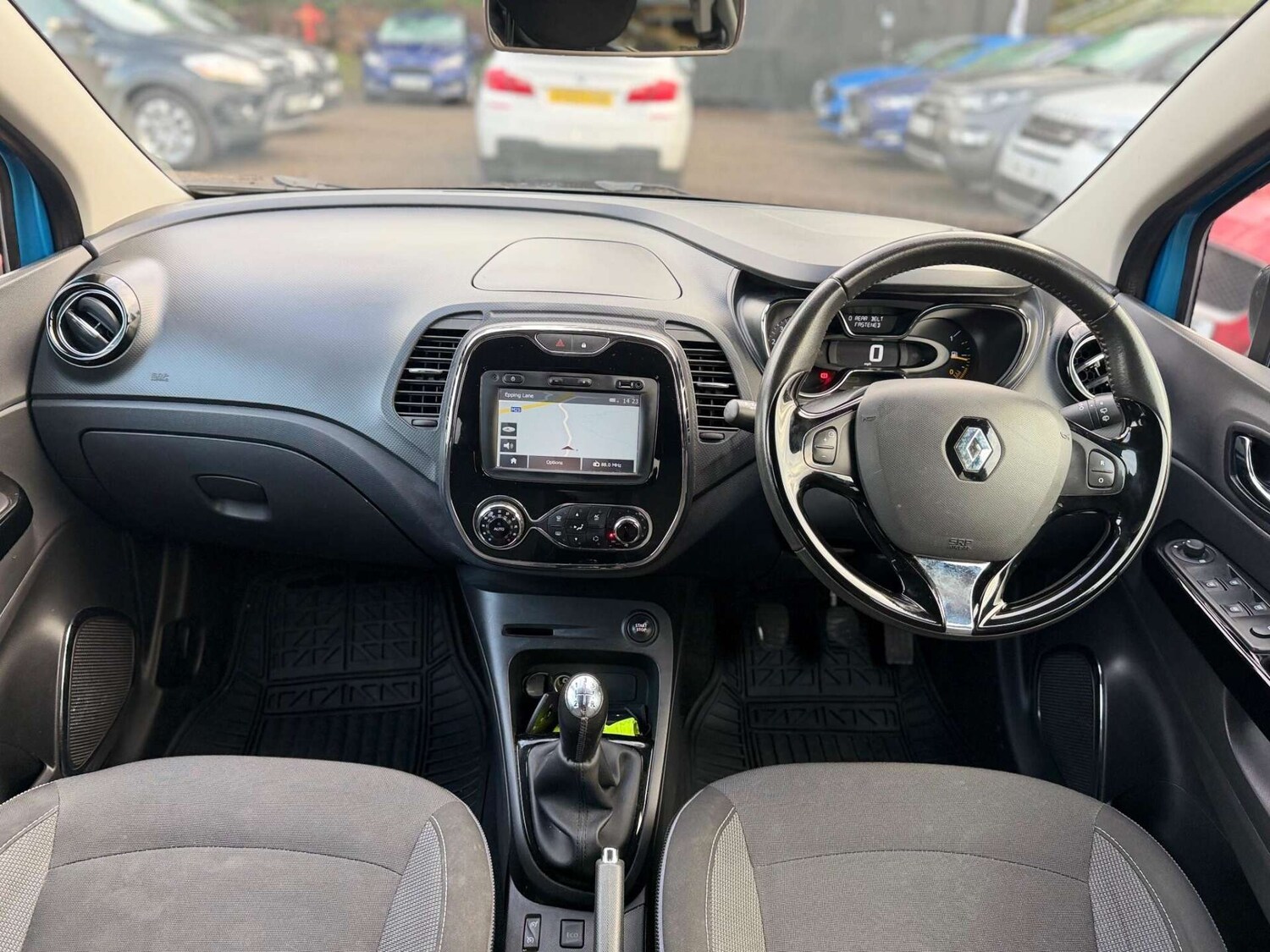 Used Renault Captur 2015 for sale - 77946178: Photo 35