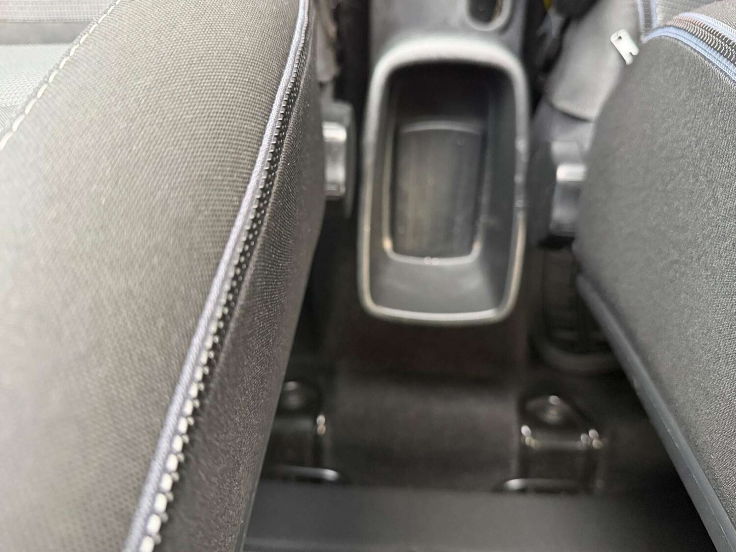 Used Renault Captur 2015 for sale - 77946178: Photo 44