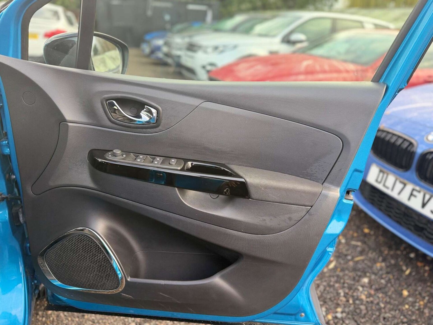 Used Renault Captur 2015 for sale - 77946178: Photo 47