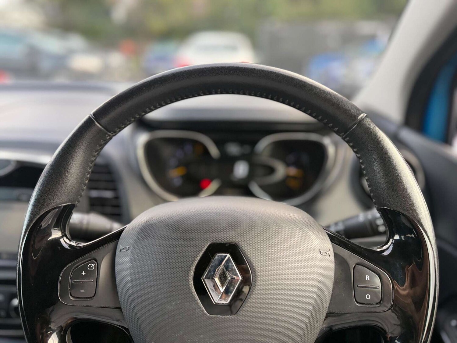 Used Renault Captur 2015 for sale - 77946178: Photo 58