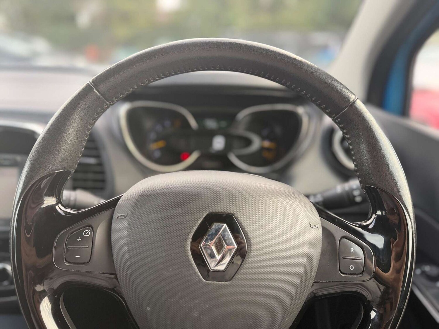 Used Renault Captur 2015 for sale - 77946178: Photo 61
