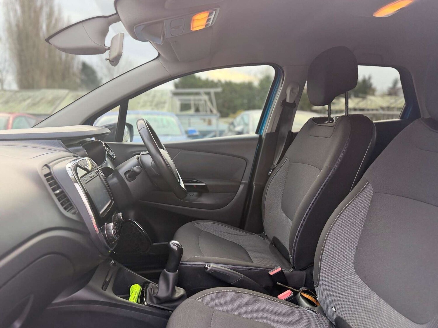 Used Renault Captur 2015 for sale - 77946178: Photo 63