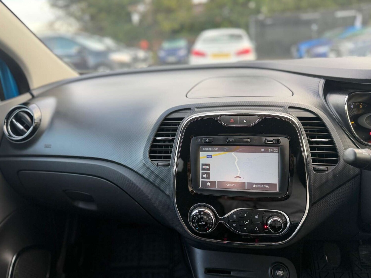 Used Renault Captur 2015 for sale - 77946178: Photo 75