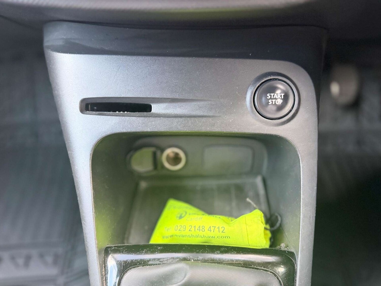 Used Renault Captur 2015 for sale - 77946178: Photo 77