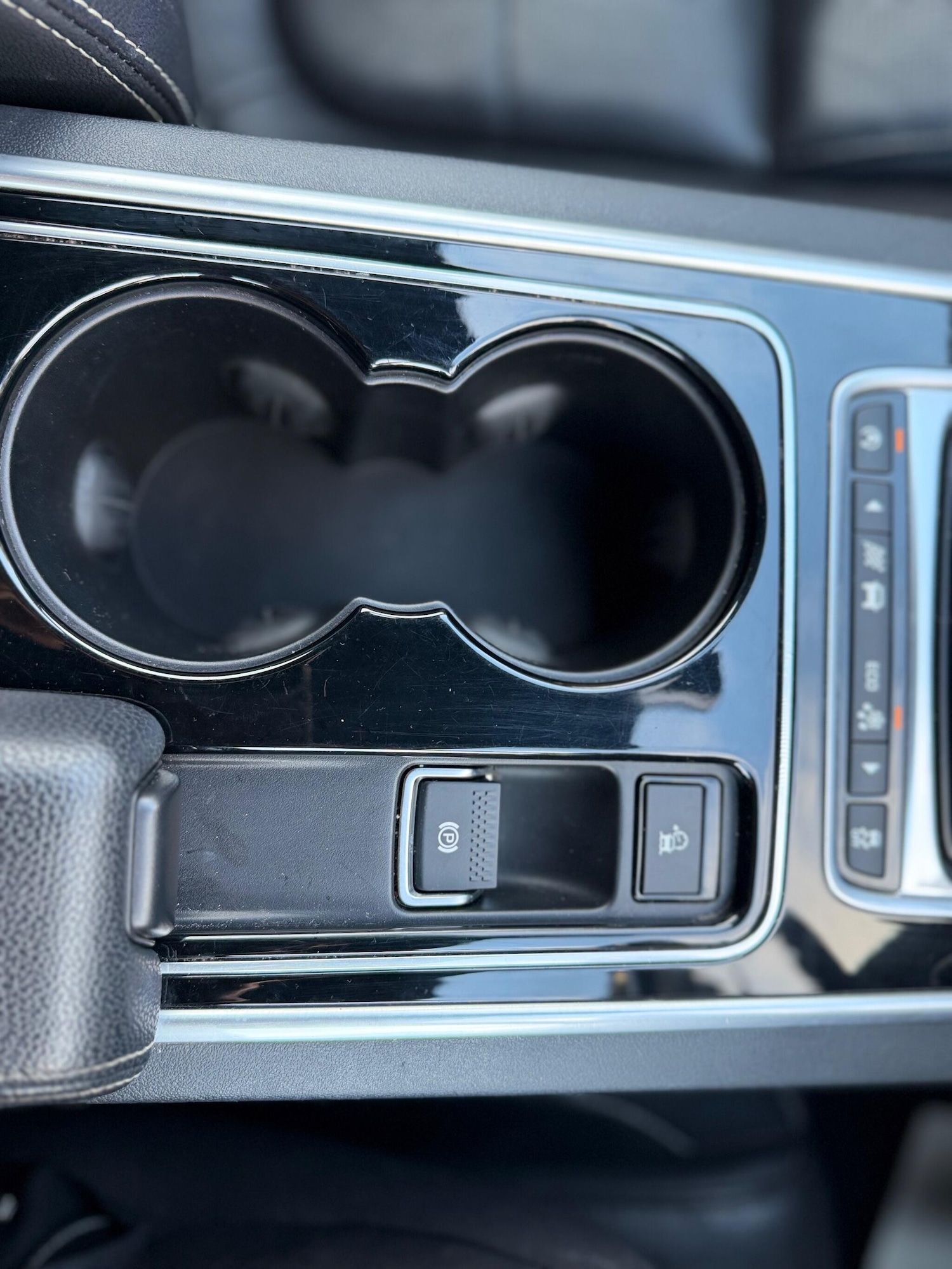 Used Jaguar XE for sale - 76619882: Photo 29