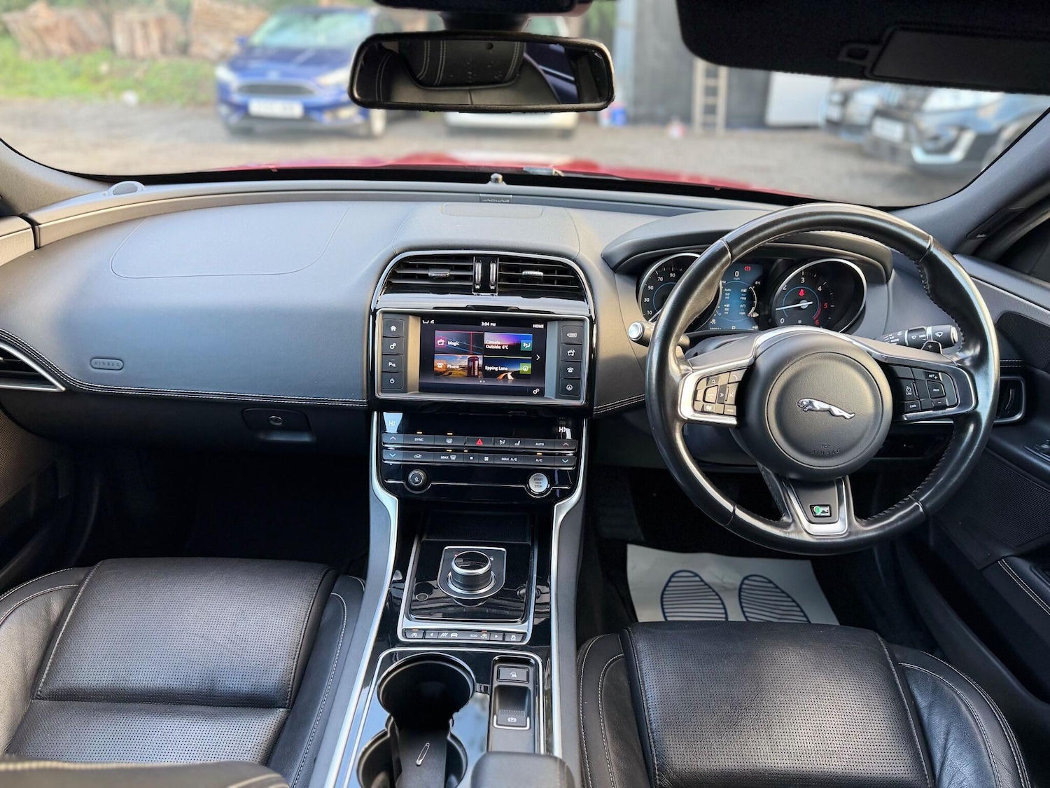 Used Jaguar XE for sale - 76619882: Photo 34