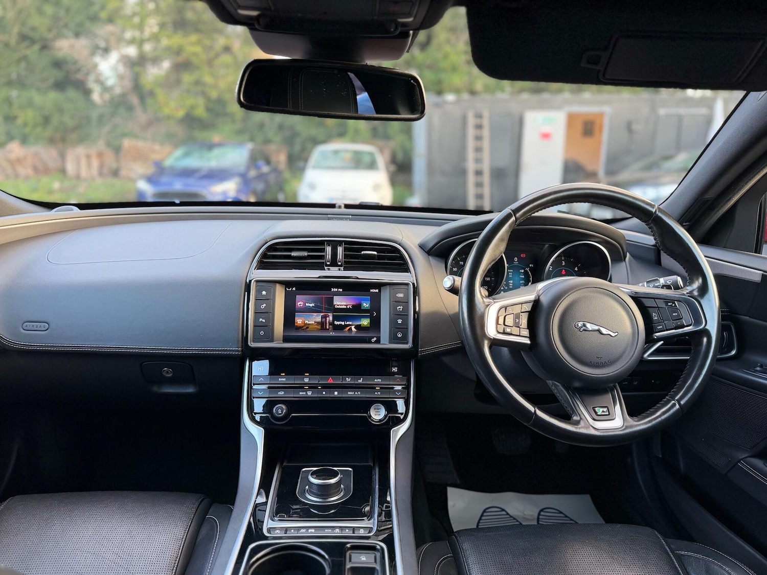 Used Jaguar XE for sale - 76619882: Photo 5