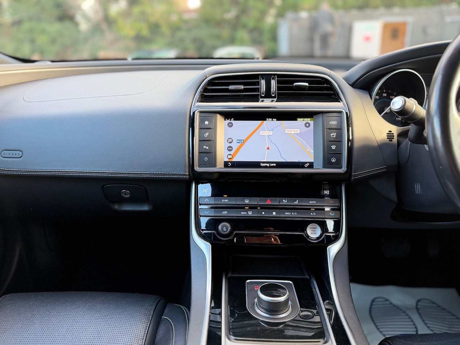 Used Jaguar XE for sale - 76619882: Photo 60