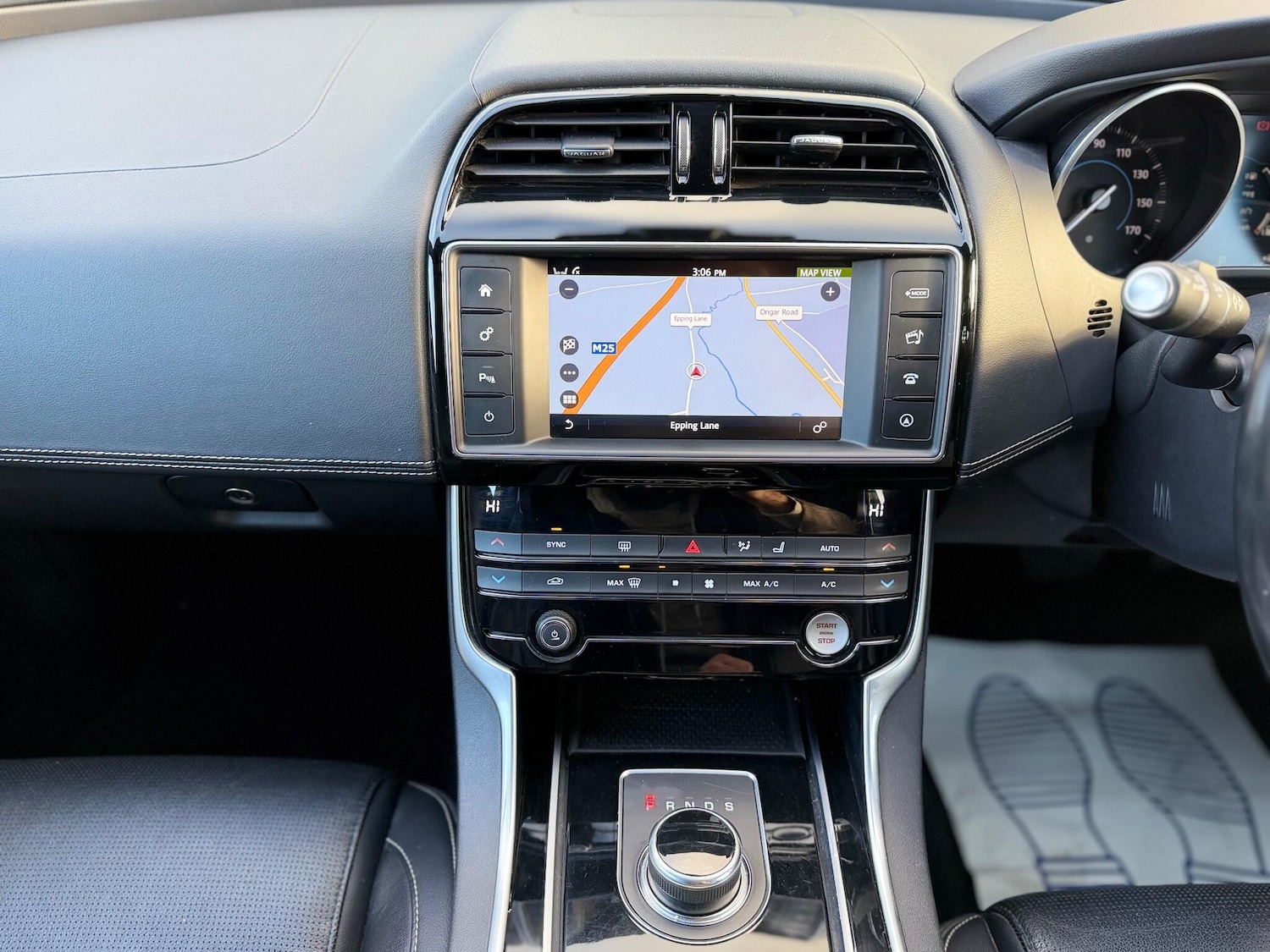 Used Jaguar XE for sale - 76619882: Photo 61